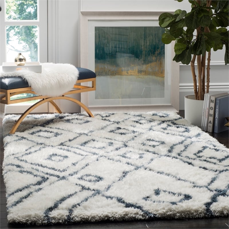 Safavieh Toronto Shag 3' X 5' Hand Tufted Rug in Ivory and Beige