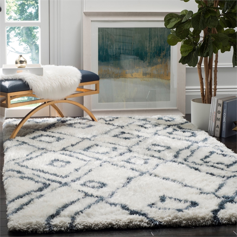Safavieh Toronto Shag 8' X 10' Hand Tufted Rug in Ivory and Beige