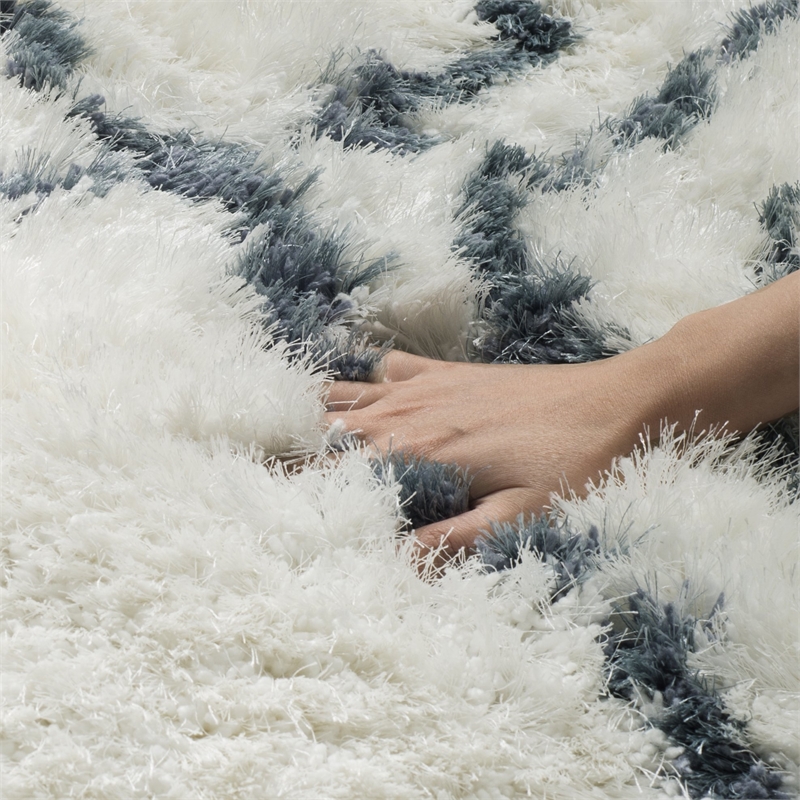 Safavieh Toronto Shag 8' X 10' Hand Tufted Rug in Ivory and Blue