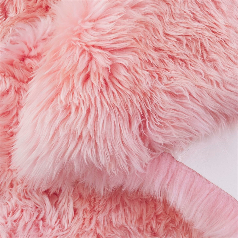 Safavieh Sheepskin Shag 2' X 3' Natural Sheep Skin Rug in Solid Pink