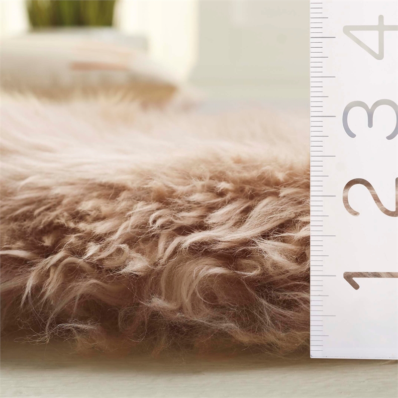 Safavieh Sheepskin Shag 2' X 6' Natural Sheep Skin Rug