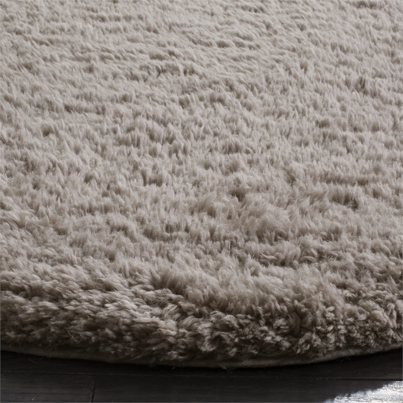 Safavieh Sheep Shag 4' X 6' Hand Tufted Rug in Silver