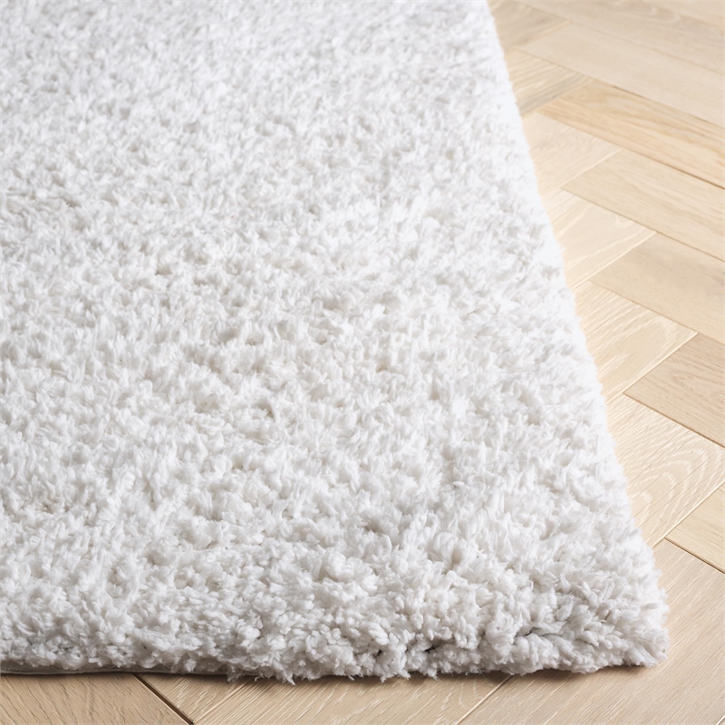 Safavieh Sheep Shag 5' X 8' Hand Tufted Rug in Ivory