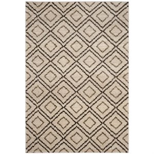 Safavieh Tunisia 5' 1&quot X 7' 6&quot Rug in Creme and Brown