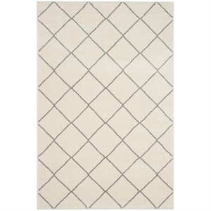 Safavieh Tunisia 4' X 6' Rug in Ivory and Light Gray