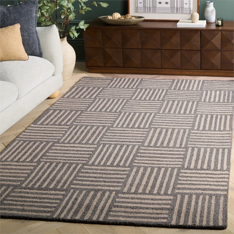 Safavieh Abstract 6' x 9' Hand Tufted Wool Rug in Ivory and Dark Gray