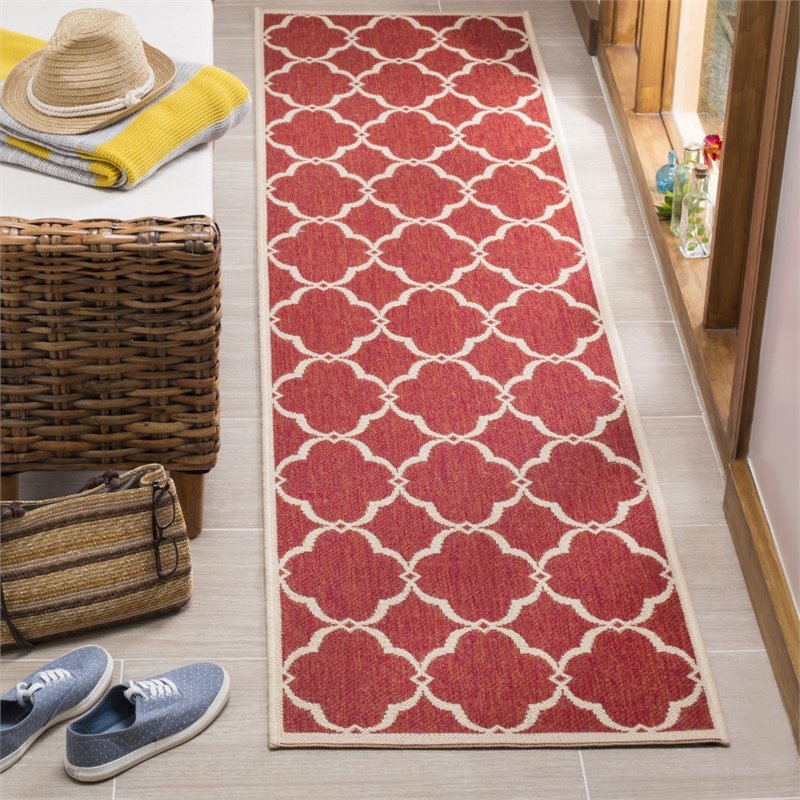 Safavieh Linden 100 2' x 8' Runner Rug in Red and Creme