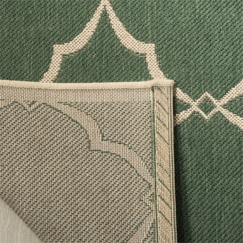 Safavieh Linden 100 4' x 6' Rug in Green and Creme