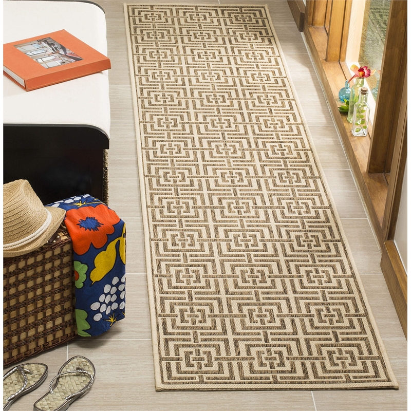 Safavieh Linden 100 2' x 8' Runner Rug in Cream and Beige