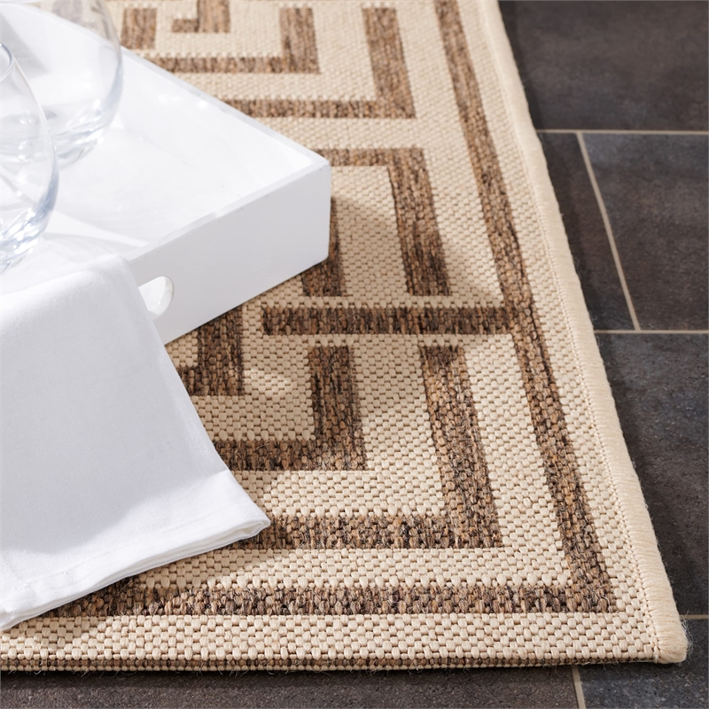Safavieh Linden 100 2' x 8' Runner Rug in Cream and Beige