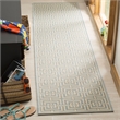 Safavieh Linden 100 8' x 10' Rug in Cream and Beige