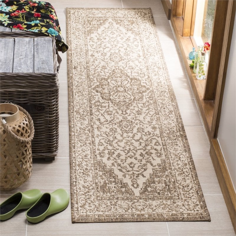 Safavieh Linden 100 2' x 8' Runner Rug in Cream and Beige