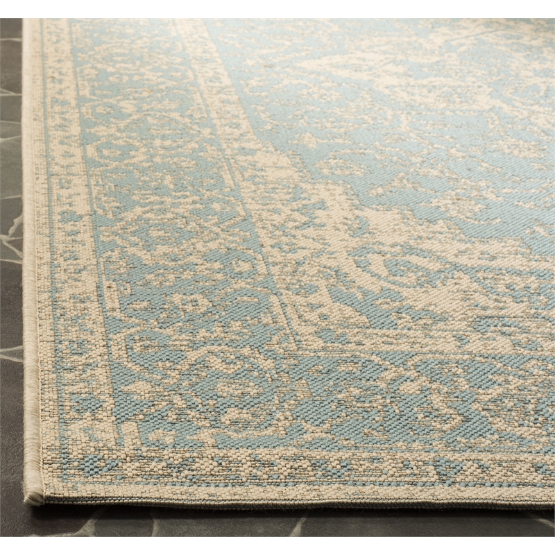 Safavieh Linden 100 2' x 8' Runner Rug in Green and Creme
