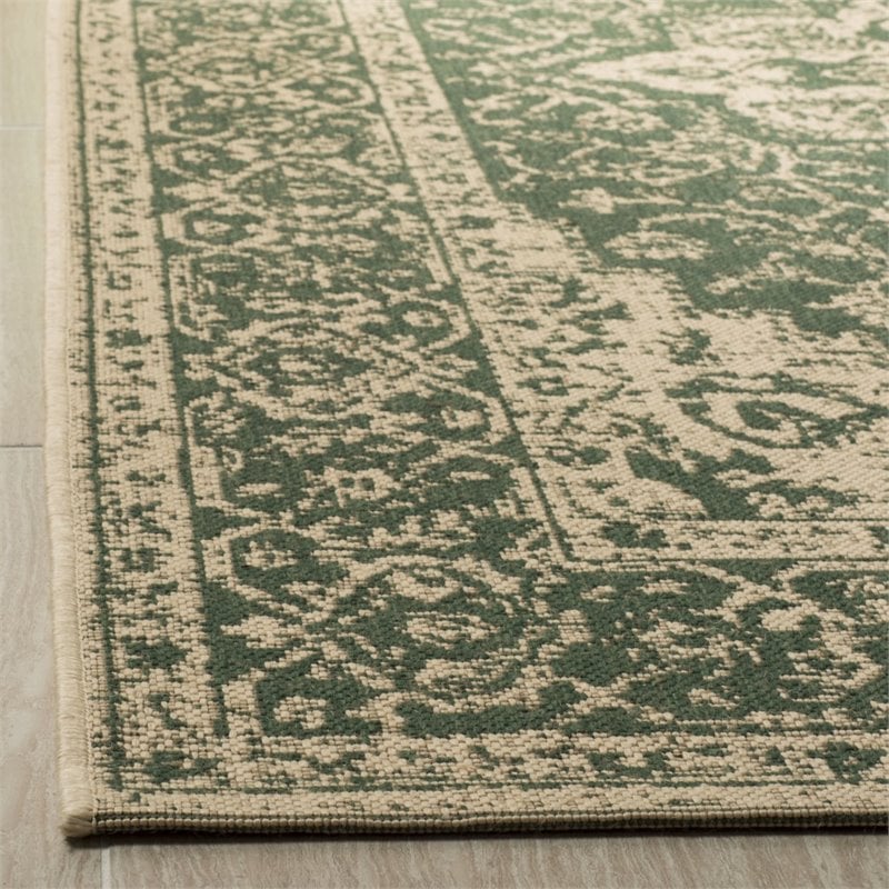 Safavieh Linden 100 9' x 12' Rug in Green and Creme