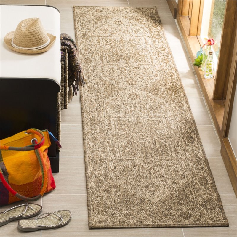 Safavieh Linden 100 2' x 8' Runner Rug in Cream and Beige