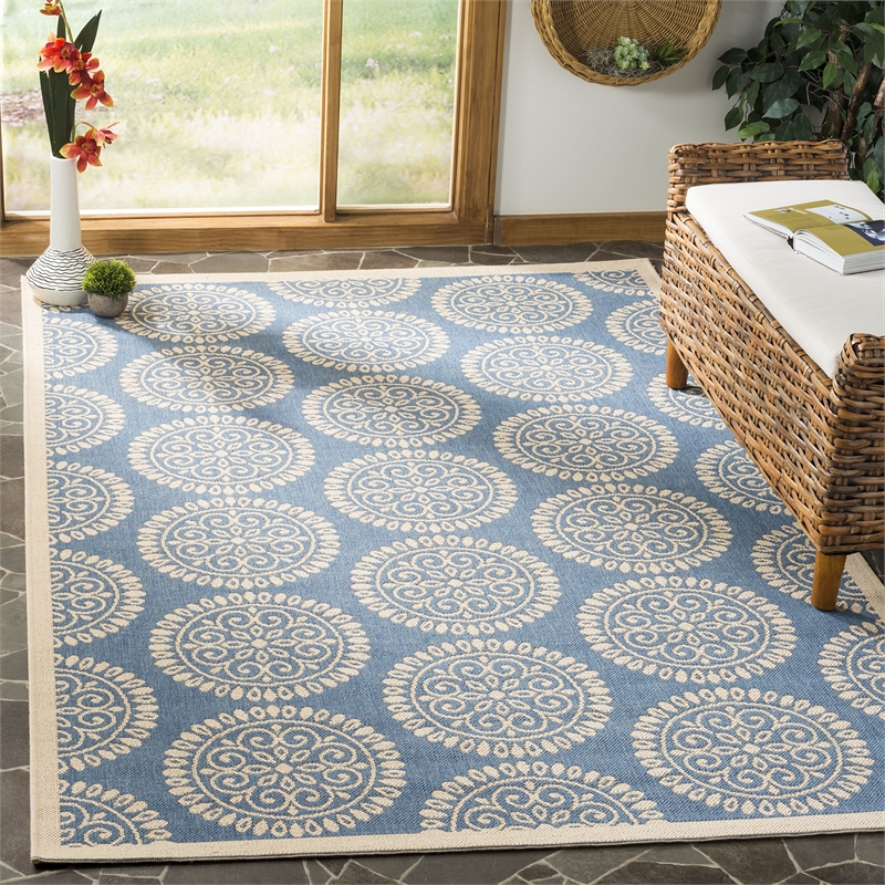 Safavieh Linden 100 2' x 8' Runner Rug in Blue and Creme