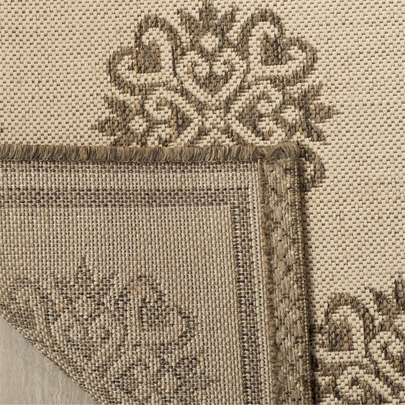 Safavieh Linden 100 2' x 8' Runner Rug in Beige and Cream