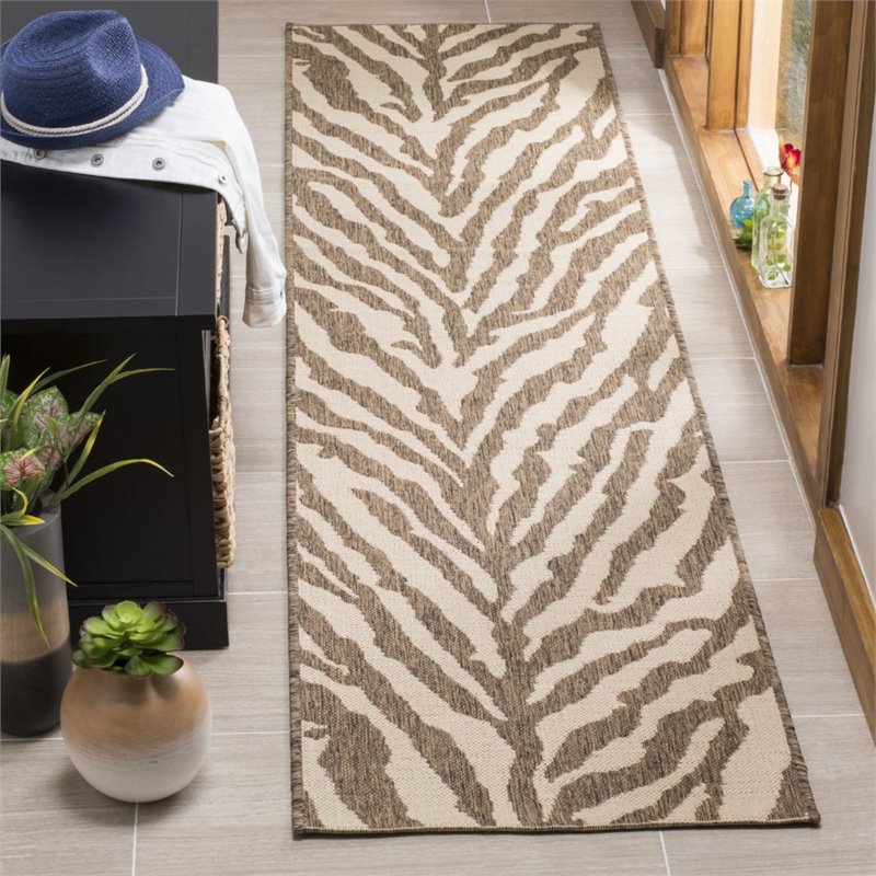 Safavieh Linden 100 2' x 8' Runner Rug in Cream and Beige