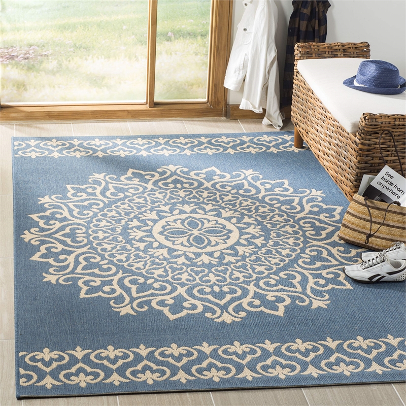 Safavieh Linden 100 4' x 6' Rug in Cream and Aqua