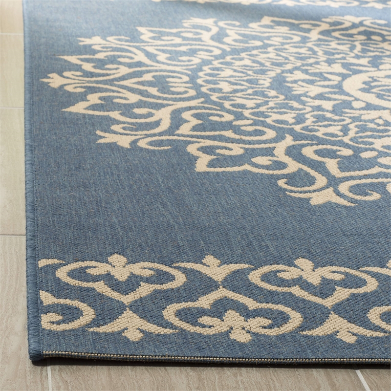 Safavieh Linden 100 4' x 6' Rug in Cream and Aqua