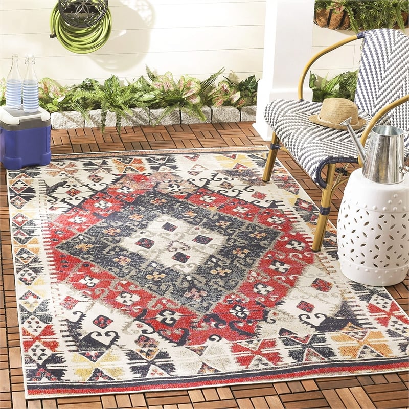 Safavieh Montage 5' x 8' Rug in Rust