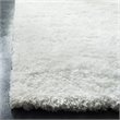 Safavieh Toronto 4' x 6' Hand Tufted Shag Rug in Ivory