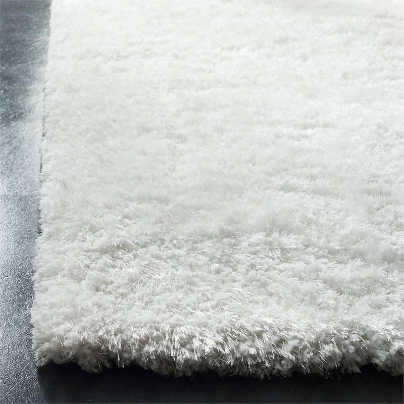 Safavieh Toronto 5' x 8' Hand Tufted Shag Rug in Ivory