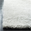 Safavieh Toronto 5' x 8' Hand Tufted Shag Rug in Ivory