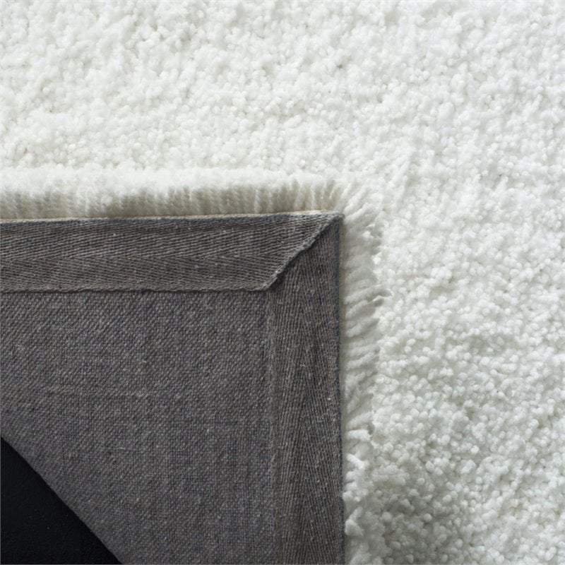 Safavieh SGU-Ultimate 5' x 8' Hand Tufted Shag Rug in Ivory