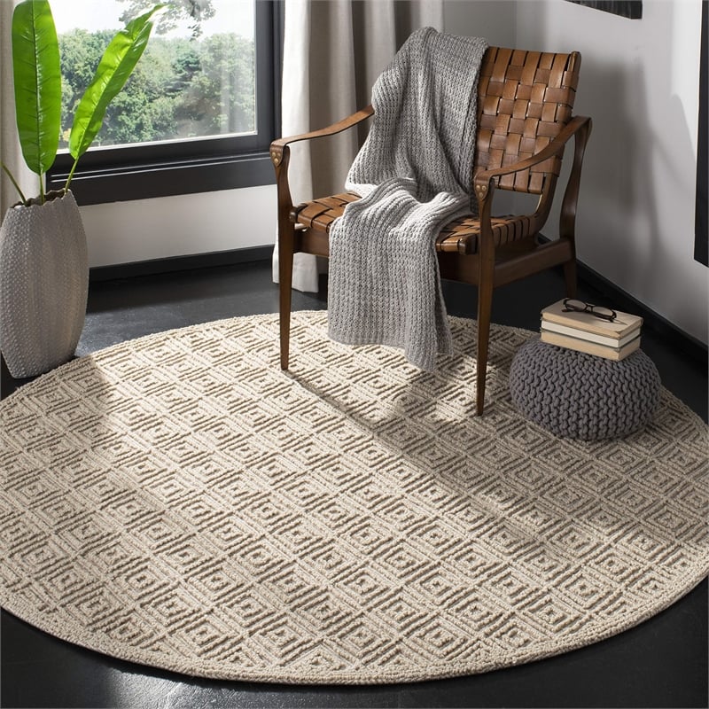 Safavieh Trace 200 6' Round Hand Tufted Wool Rug in Beige and Beige
