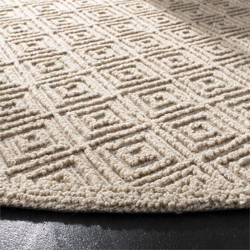 Safavieh Trace 200 6' Round Hand Tufted Wool Rug in Beige and Beige