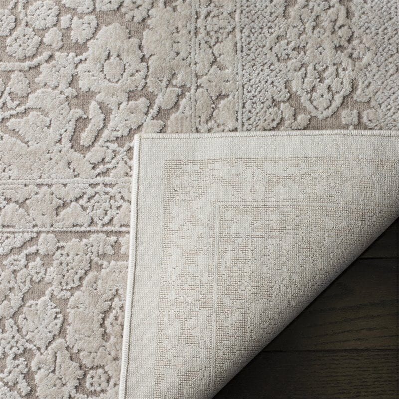 Safavieh Reflection 2'3