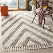 Safavieh Kenya 3' x 5' Hand Knotted Wool Rug in Black and Ivory