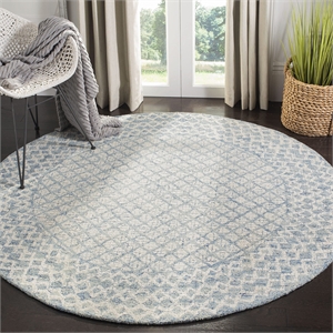 Safavieh Abstract 6' Round Hand Tufted Wool Rug in Blue and Ivory
