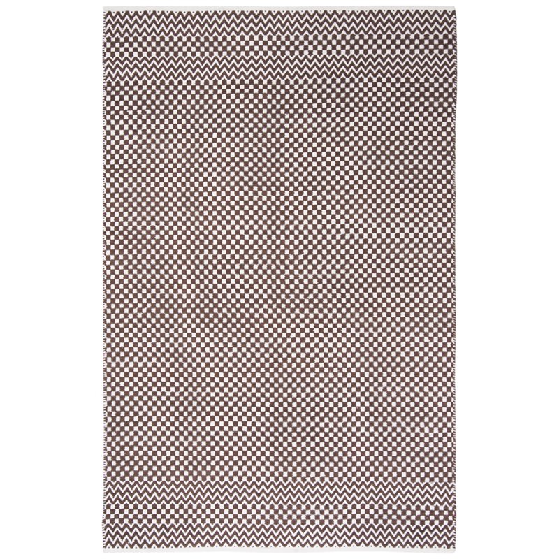 Safavieh Boston 6' x 9' Hand Tufted Rug in Brown