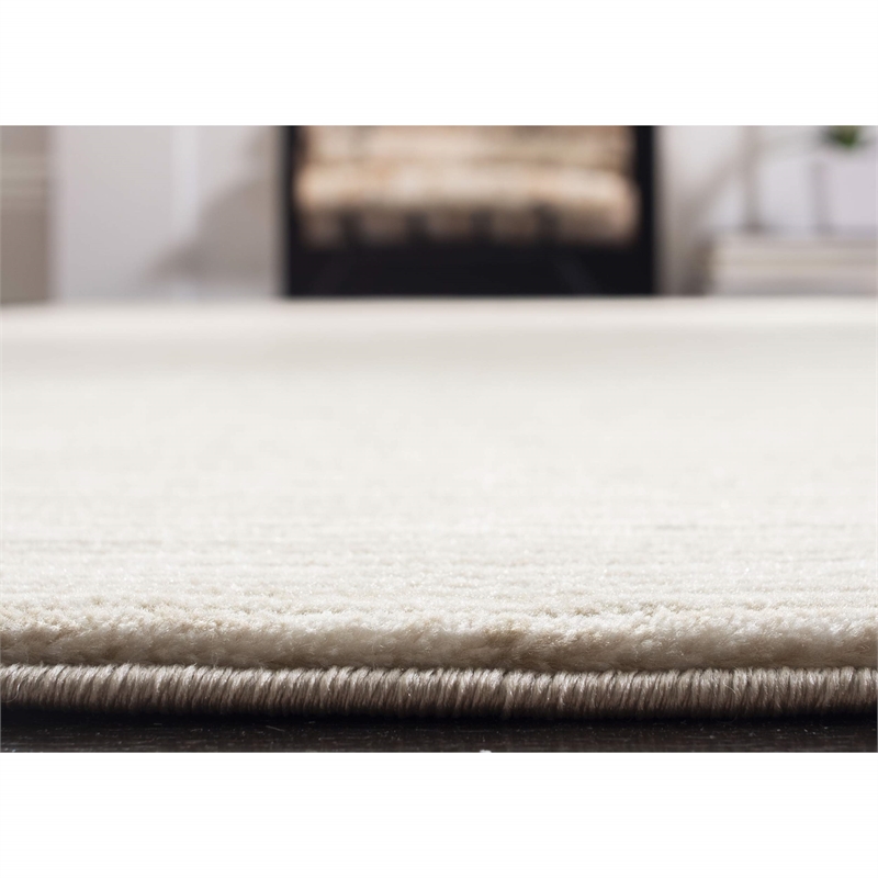 Safavieh Vision 4' Round Rug in Cream