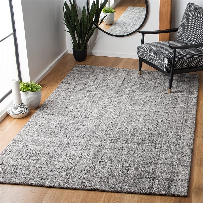 Safavieh Abstract 5' x 8' Hand Tufted Rug in Gray and Black