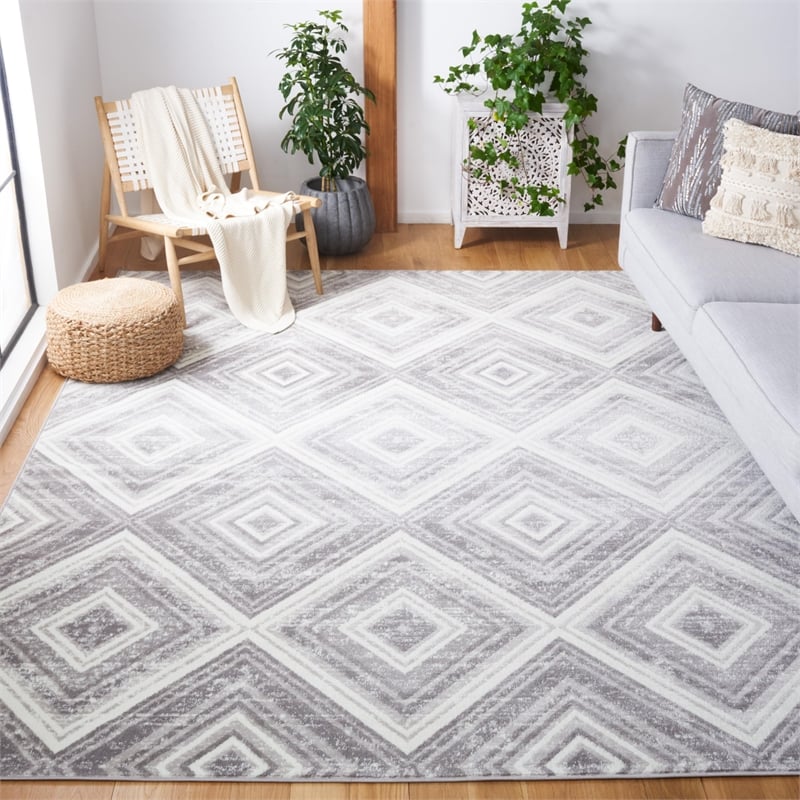 Safavieh Skyler 10' x 14' Rug in Gray and Black