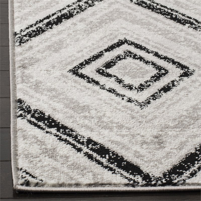 Safavieh Skyler 2' x 6' Runner Rug in Gray and Black