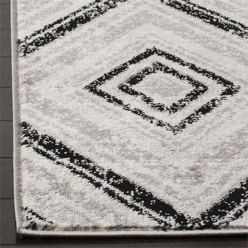 Safavieh Skyler 8' Square Rug in Gray and Black