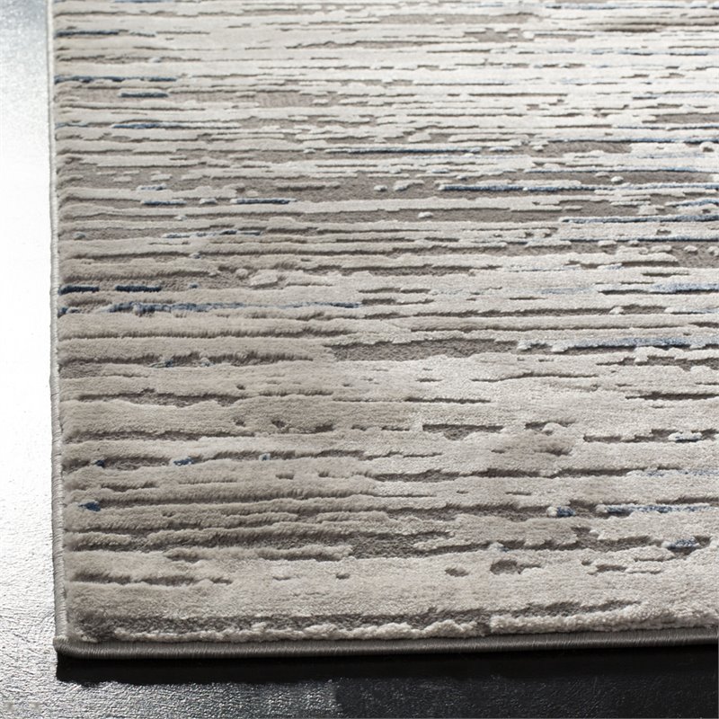 Safavieh Meadow 4' x 6' Rug in Gray and Ivory