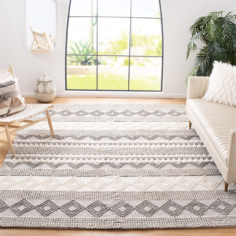 Safavieh Natura 11' x 15' Hand Woven Wool Rug in Gray and Ivory