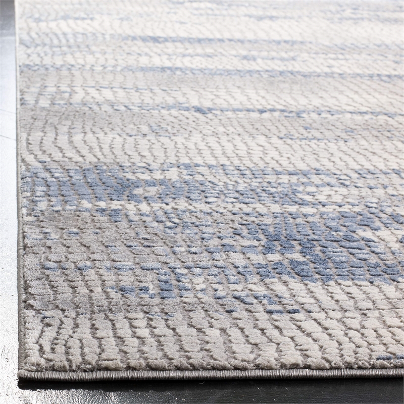 Safavieh Meadow 8' x 10' Rug in Gray and Navy