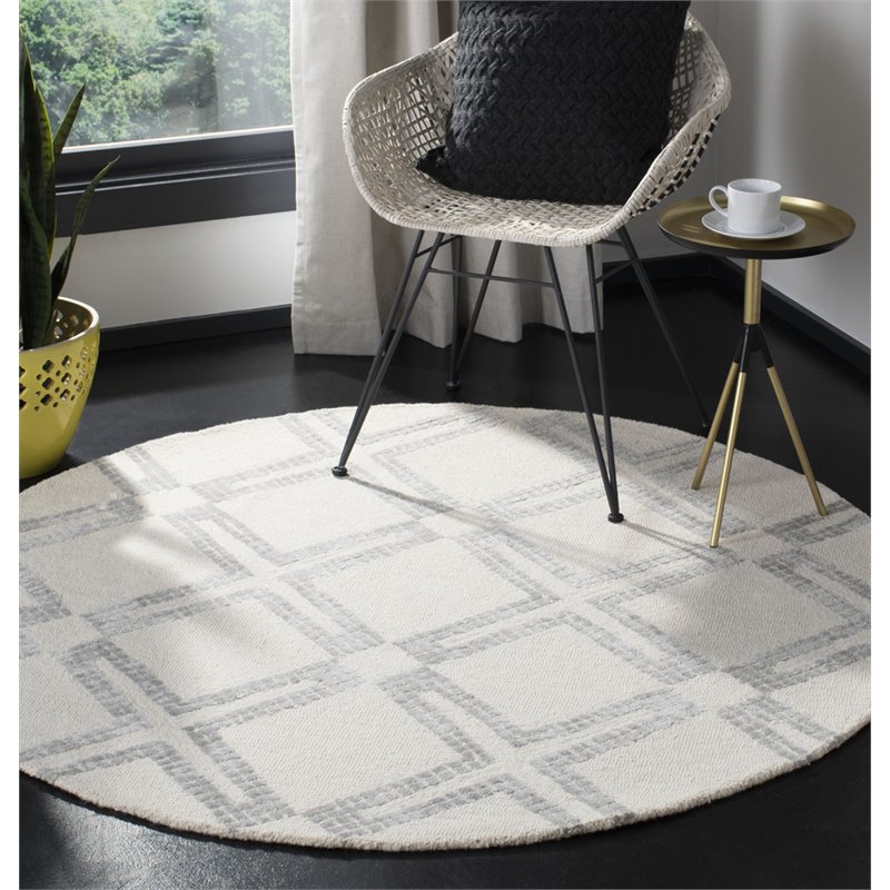 Safavieh Bellagio 5' Round Hand Tufted Wool Rug in Ivory and Gray