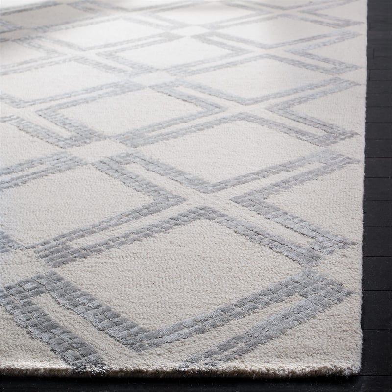 Safavieh Bellagio 5' Square Hand Tufted Wool Rug in Ivory and Gray