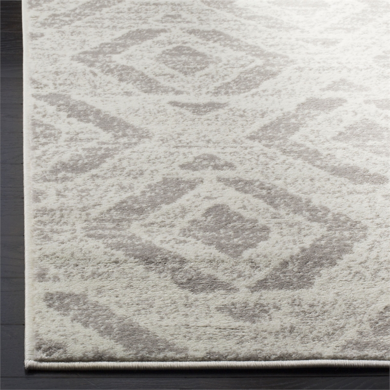 Safavieh Skyler 2' x 6' Runner Rug in Ivory and Gray
