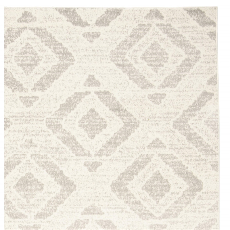 Safavieh Skyler 6' x 9' Rug in Ivory and Gray