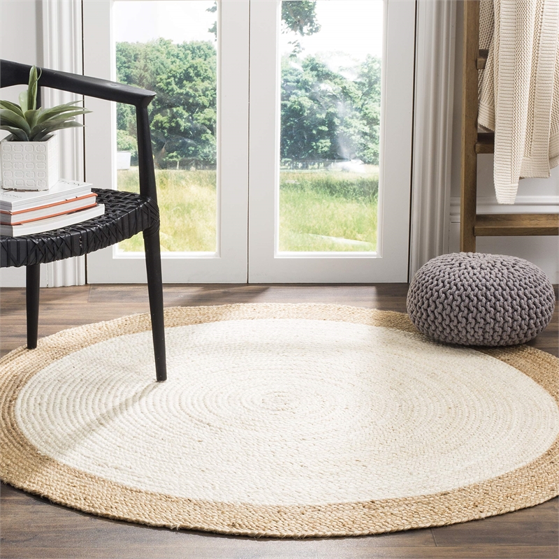 Safavieh Natural Fiber 7' Round Hand Woven Jute Rug in Ivory