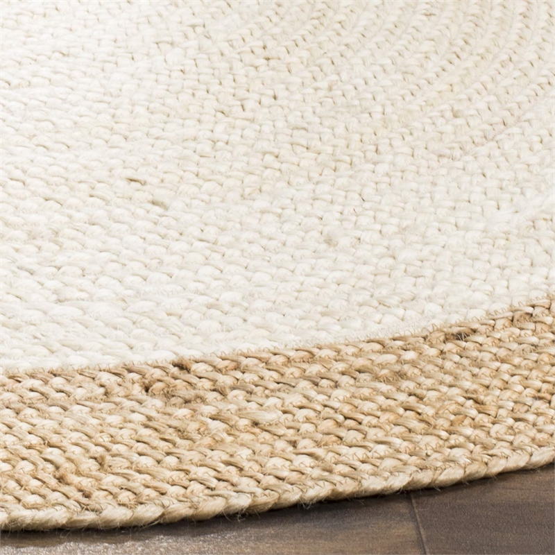 Safavieh Natural Fiber 7' Round Hand Woven Jute Rug in Ivory