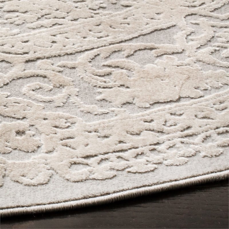 Safavieh Reflection 5' Round Rug in Light Gray and Cream